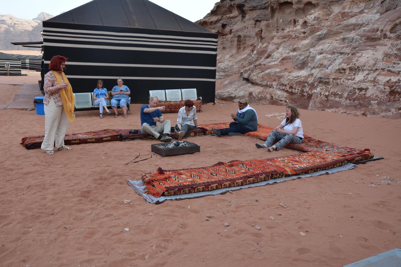 Space Village Luxury Camp Wadi Rum Esterno foto