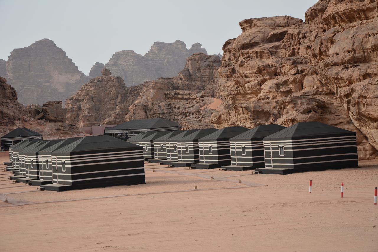 Space Village Luxury Camp Wadi Rum Esterno foto