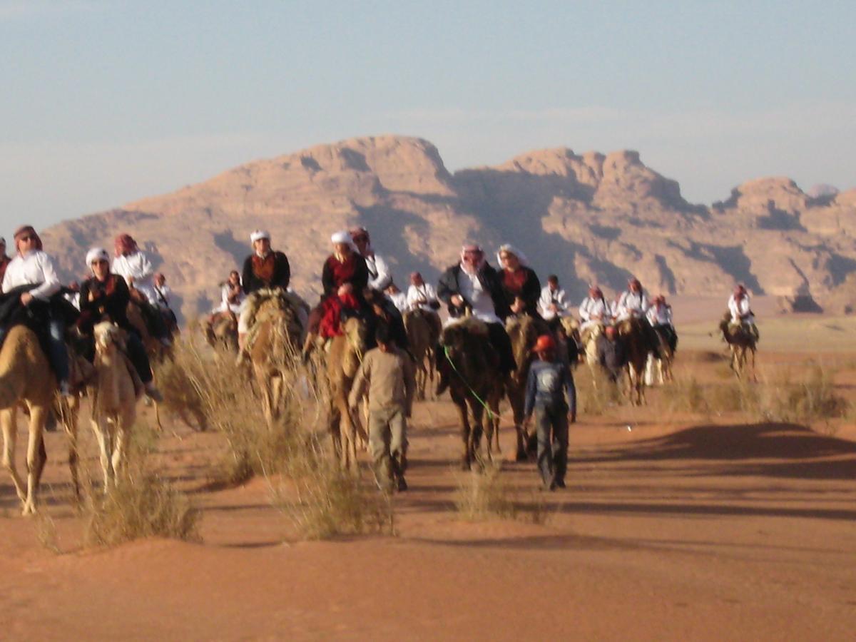Space Village Luxury Camp Wadi Rum Esterno foto