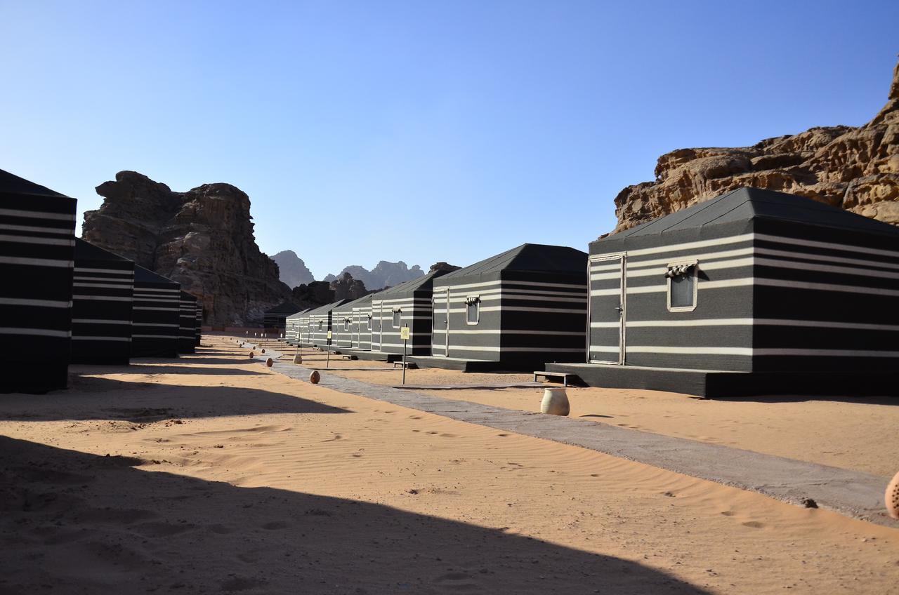 Space Village Luxury Camp Wadi Rum Esterno foto