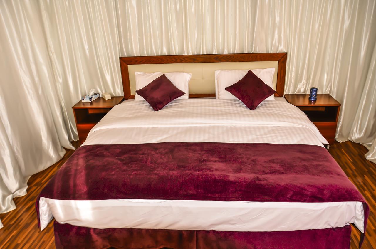 Space Village Luxury Camp Wadi Rum Esterno foto
