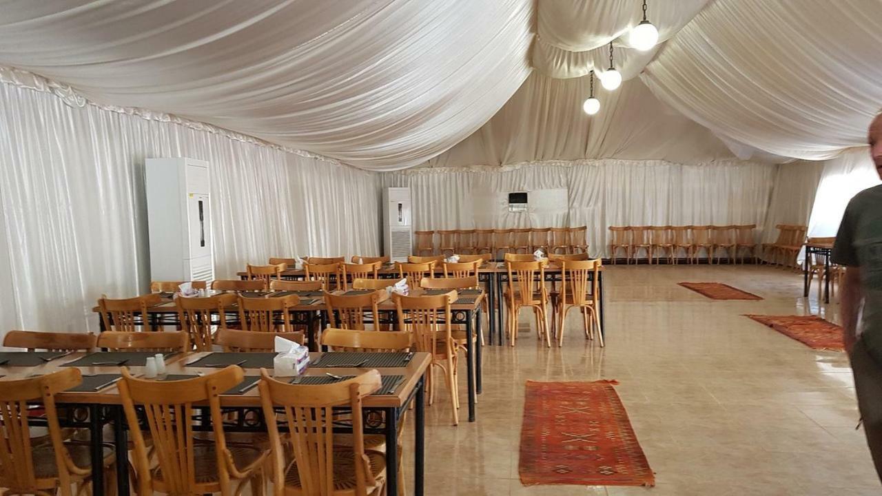 Space Village Luxury Camp Wadi Rum Esterno foto